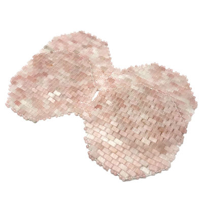 Experimenta los poderes curativos del cuarzo rosa con esta máscara de masaje corporal