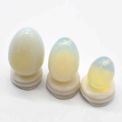 Huevo de Yoni de opalita grabado para meditación y magia Piedra preciosa pulida Cuarzo ópalo mágico