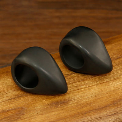 Anillo de masaje Gua Sha de Piedra Bian Negro Natural para todo el cuerpo Masajista de acupuntura manual Masaje de meridianos de manos y pies