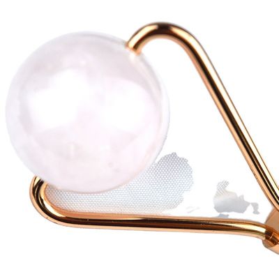 Rosé Cuarzo Facial Gua Sha Roller y Piedra Natural de raspado Placa su secreto para un masaje facial relajante