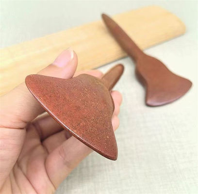 Experimenta los beneficios curativos del masaje de cuerpo completo y la estimulación de puntos de acupuntura con el tablero de Gua Sha de Piedra Roja Bian