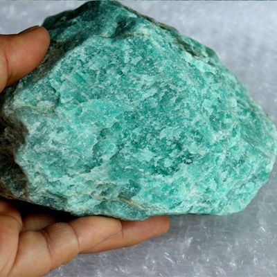 Técnica tallada Tipo de hielo Natural Tianhe piedra cristalina Ornamentos de piedra en bruto para arte Colección