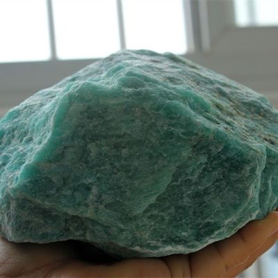 Técnica tallada Tipo de hielo Natural Tianhe piedra cristalina Ornamentos de piedra en bruto para arte Colección