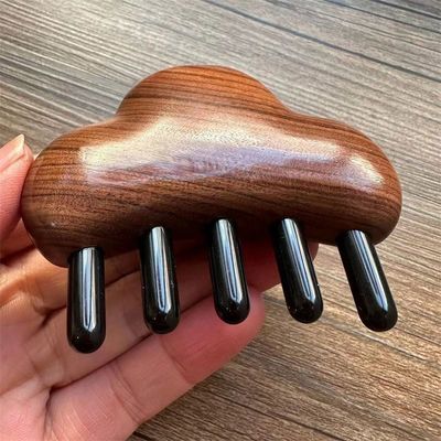 Masaje corporal y crecimiento del cabello Peinillo de masaje de rosa para la cabeza Gua Sha 8.5*7.5*2.3cm