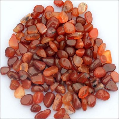Cristal natural pulido Agate rojo Carnelian Piedra de grava para Feng Shui