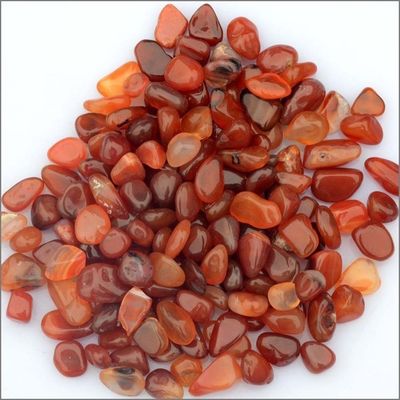 Cristal natural pulido Agate rojo Carnelian Piedra de grava para Feng Shui