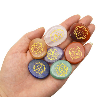 Reiki de piedra de bolsillo de palma pulida, grabado y tallado, equilibrio de cristal de curación, 7 chakras de piedras para el amor.