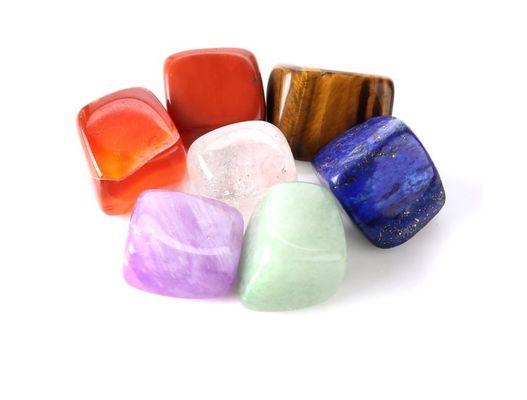 2023 Cristal natural de piedra curativa grabado Chakra Conjunto con estilo religioso India característica regional