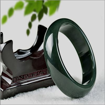 Pulsera de pulsera verde de jade heitiano pulido con diseño de estilo tradicional chino