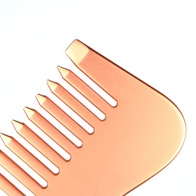 Logotipo personalizado DisponibleD plata de acero inoxidable Cuero cabelludo de masaje de metal Gua Sha Comb para herramientas de masaje 2024