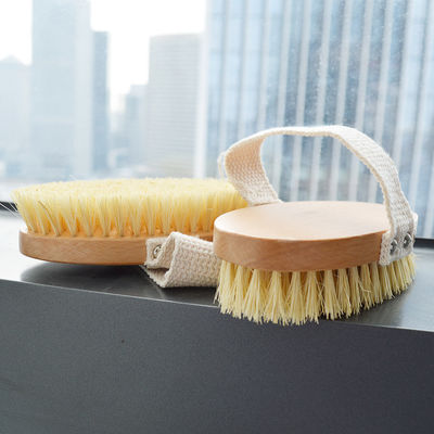 Cepillo para el cuerpo seco Sisal Bristle para exfoliar la celulitis y masajear la piel seca en color de madera