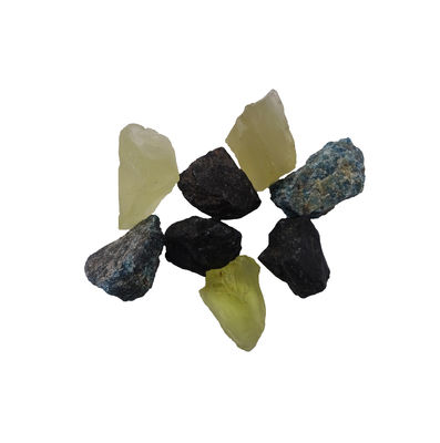 Las piedras truncadas irregulares mezcladas para la curación pueden ser talladas en varios colores Compra a granel