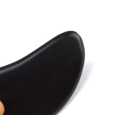 2024 Piedra Bian Negro Forma de Corazón Gua Sha Herramienta de Masaje Disponible Logotipo Masajista para Spa Relajante Meditación