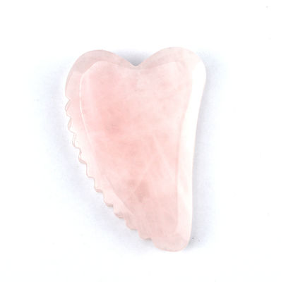 Tabla Gua Sha de forma personalizada de cuarzo rosa de mano La herramienta de masaje facial imprescindible