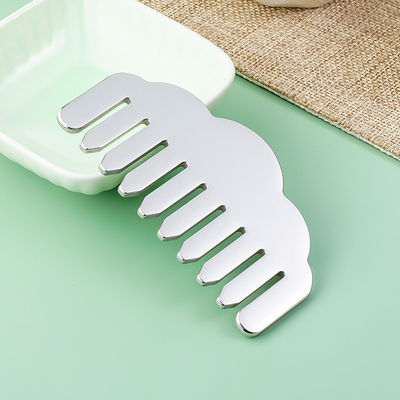 Acero inoxidable Gua Sha Peinado de cabello Forma de corazón Herramienta de masaje de cuero cabelludo para equipo de masaje de cabeza