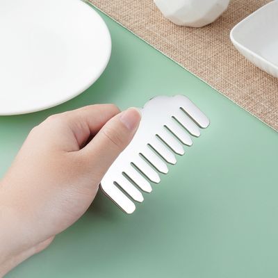 Acero inoxidable Gua Sha Peinado de cabello Forma de corazón Herramienta de masaje de cuero cabelludo para equipo de masaje de cabeza