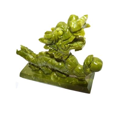 Dragones de jade chino verde natural grabados en estilo Feng Shui para piezas decorativas