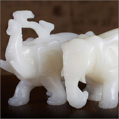Características regionales África Estatua de elefante de jade de Feng Shui blanco para los amantes de los animales