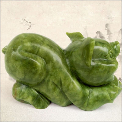 Jade auspicioso Feng Shui Cerdo Estatua de cerdo de talla natural Animales para armonía y equilibrio
