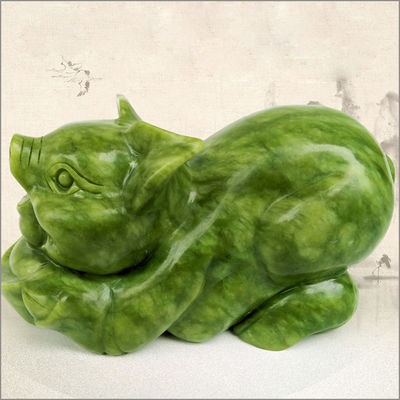 Jade auspicioso Feng Shui Cerdo Estatua de cerdo de talla natural Animales para armonía y equilibrio