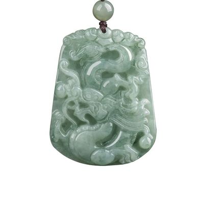 Collar de colgante de diseño único con jade tradicional chino hecho a mano y el dragón de la suerte volante jadeita