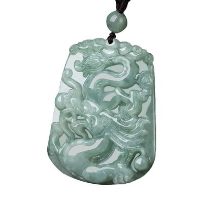 Collar de colgante de diseño único con jade tradicional chino hecho a mano y el dragón de la suerte volante jadeita