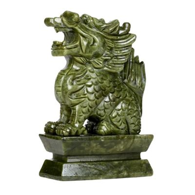 Las tallas de jadeita natural Kirin son una adición perfecta a su colección de inspiración asiática.