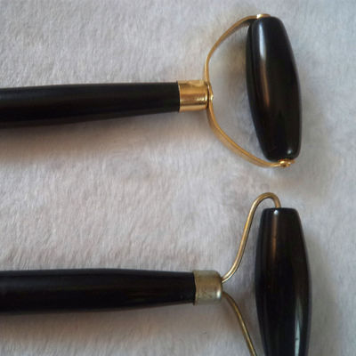 Masajista facial Piedra Bian Negro Gua Sha Jade Facial Guasha Roller para la terapia de rejuvenecimiento facial natural