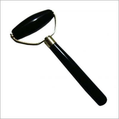Masajista facial Piedra Bian Negro Gua Sha Jade Facial Guasha Roller para la terapia de rejuvenecimiento facial natural