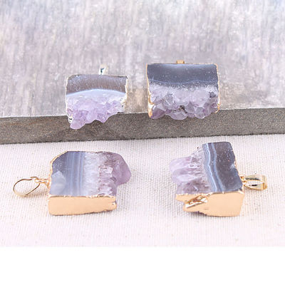 Feng Shui Natural Druzy Quartz Agate Amethyst Collar con colgante dorado y piedras de cristal