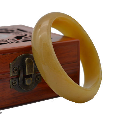 Descubra la belleza natural de las pulseras de jade de Hetia para mujeres para aliviar la fatiga y desatascar los músculos Tema Feng Shui