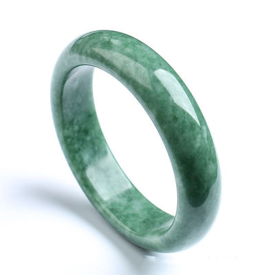 Brazalete de jade verde oscuro natural una pieza de joyería atemporal para su colección