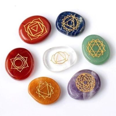 Piedra energética de colores para decoración del hogar Feng Shui Siete chakras Piedras de ágata de cristal en estilo natural