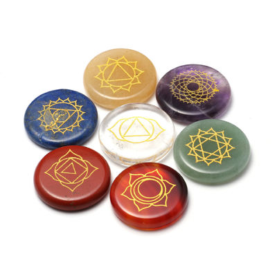 Piedra energética de colores para decoración del hogar Feng Shui Siete chakras Piedras de ágata de cristal en estilo natural