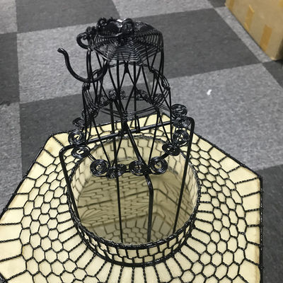 Antiguas linternas de alambre blanco de artesanía china La mezcla perfecta de tradición y estilo