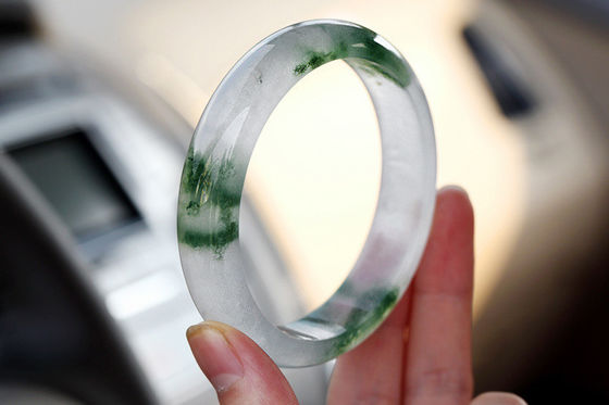 50-62mm Otros Brazalete de jade de flor flotante de jade natural de esmeralda BANGLES populares 1 pieza