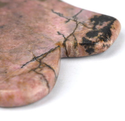 Rodonita natural Gua Sha herramienta de masaje para endurecer la piel y promover la belleza facial