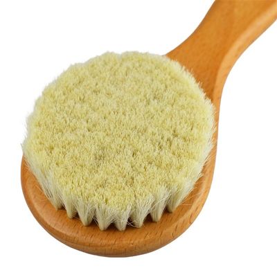 Pincelas suaves naturales de lana cepillado seco mango de madera cepillado de cabello de bebé logotipo personalizado limpieza del cuerpo facial herramienta de baño para masaje de la piel