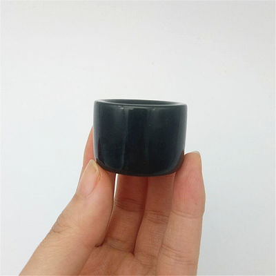 Anillo de jade de nefrita natural personalizado para hombres técnica pulida