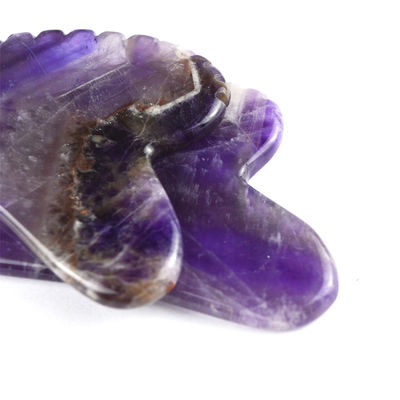 2024 Herramientas de masaje de moda Forma de corazón Ametista natural Gua Sha con dientes Logotipo personalizado Guasha Cuidado de la piel corporal