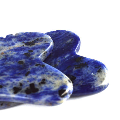 Herramienta de levantamiento facial Forma de corazón Piedra de Gua Sha Sodalita Natural para el cuidado personal y la relajación del cuerpo