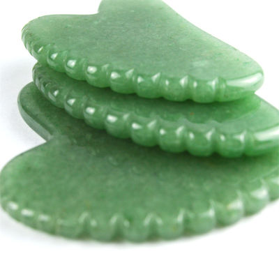 Masajista facial 2024 Forma de corazón Jade Gua Sha Herramienta para el cuidado personal de la piel y masajista manual