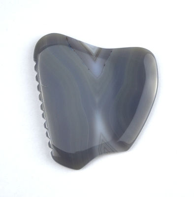 Herramienta de terapia de raspado de masaje personalizado 83g Agate gris rayado Jade Gua Sha Piedra para rostro y cuerpo