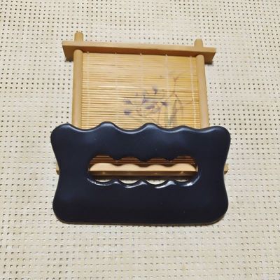 Tabla de Gua Sha de Piedra Bian de mano La herramienta de masaje perfecta para la salud del cuerpo
