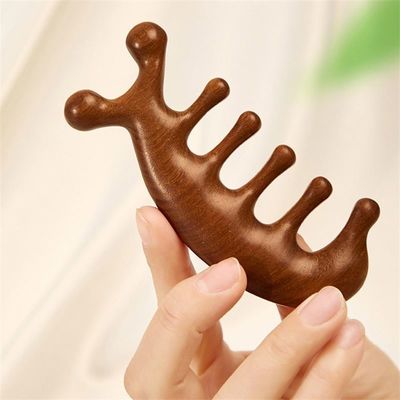 Herramienta de relajación del cuero cabelludo Cabeza de sándalo Peinillo de masaje Gua Sha para el crecimiento del cabello y el dragado meridiano de cuerpo completo