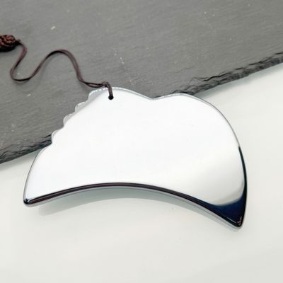 Plata Terahertz Placa de belleza raspado herramienta de masaje para una experiencia lujosa y rejuvenecedora