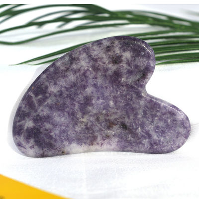 Equipo de masaje corporal Forma de corazón natural Piedra púrpura Gua Sha Tabla de raspado para relajación muscular y Spa de salud de la piel