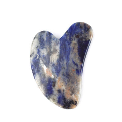 Equipo de masaje corporal Logotipo personalizado Forma de corazón Sodalite natural Gua Sha Stone Cuidado personal de la piel Spa de estiramiento facial Salón de belleza