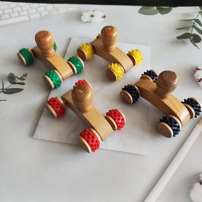 Equipo de masaje corporal 2024 Llegadas Naturales Eco Amigable Artesanía hecha a mano de madera Gua Sha Roller de masajeador para herramientas de masaje