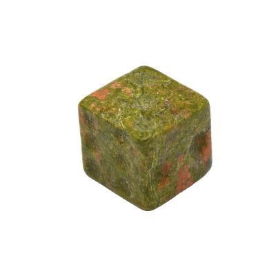 Ponga sus manos en Gemstone 15mm Cube Dice Un must-have para cualquier entusiasta del juego